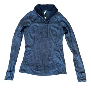 Black and White Lululemon Pullover Jacket in Size 8